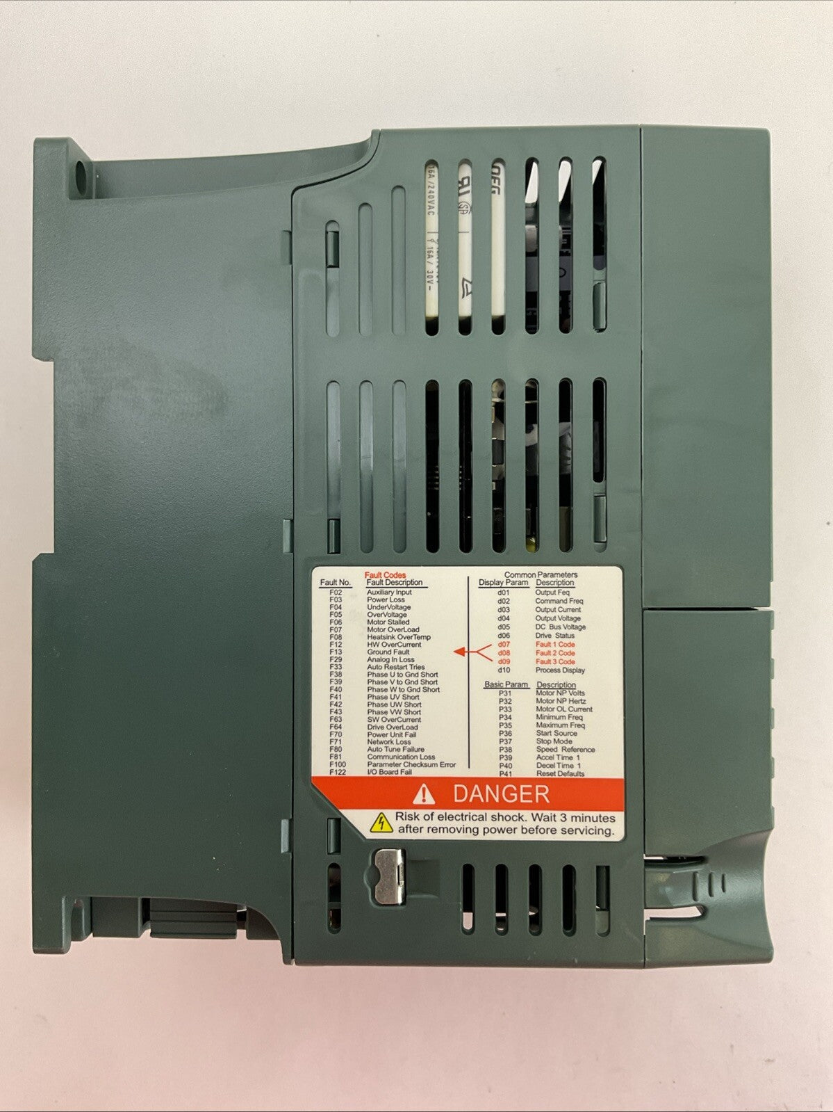 RELIANCE ELECTRIC 6MD100P5 AC DRIVE OUTPUT 3PH 0-230VAC INPUT 1PH 100-120VAC
