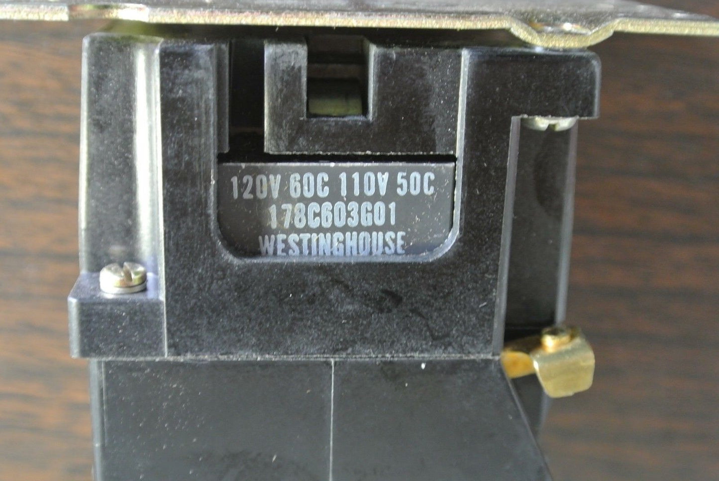 WESTINGHOUSE BFE51F INDUSTRIAL CONTROL RELAY, TYPE BF 300V, 10A - NEW SURPLUS