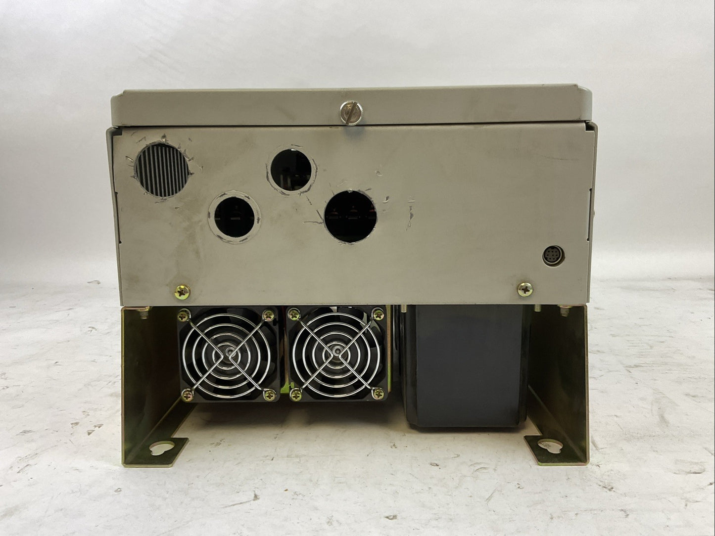 ALLEN BRADLEY 1336F-BRF75-AA-EN-GMS1 AC DRIVE 1336 PLUS II SENSORLESS VECTOR