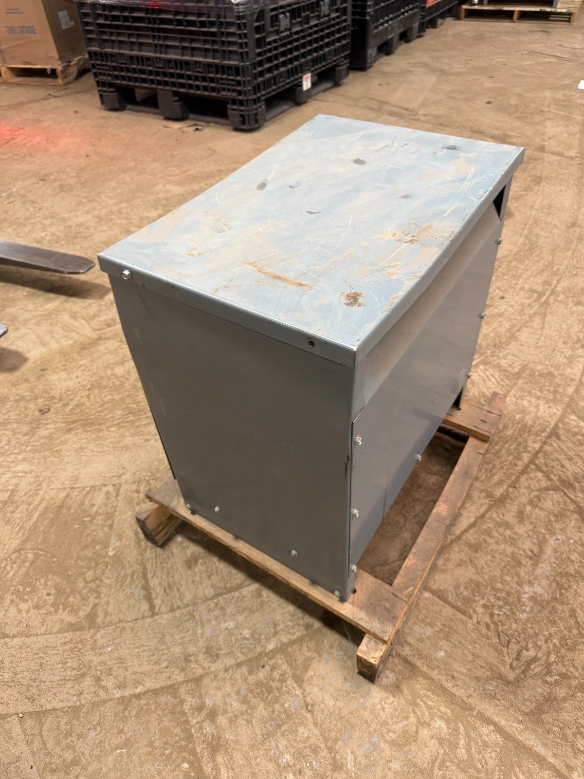 SQUARE D 30T6H 3PHASE INSULATED TRANSFORMER 30KVA H.V. 480 36A L.V. 240 72A