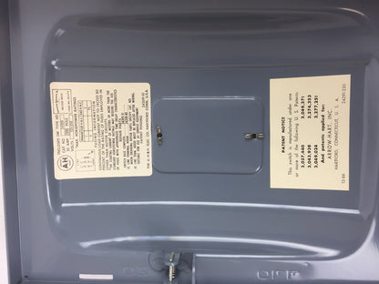 ARROW HART 24209 HEAVY DUTY ENCLOSED SWITCH 3 SN POLES 30 AMPS 125-250V FUSIBLE
