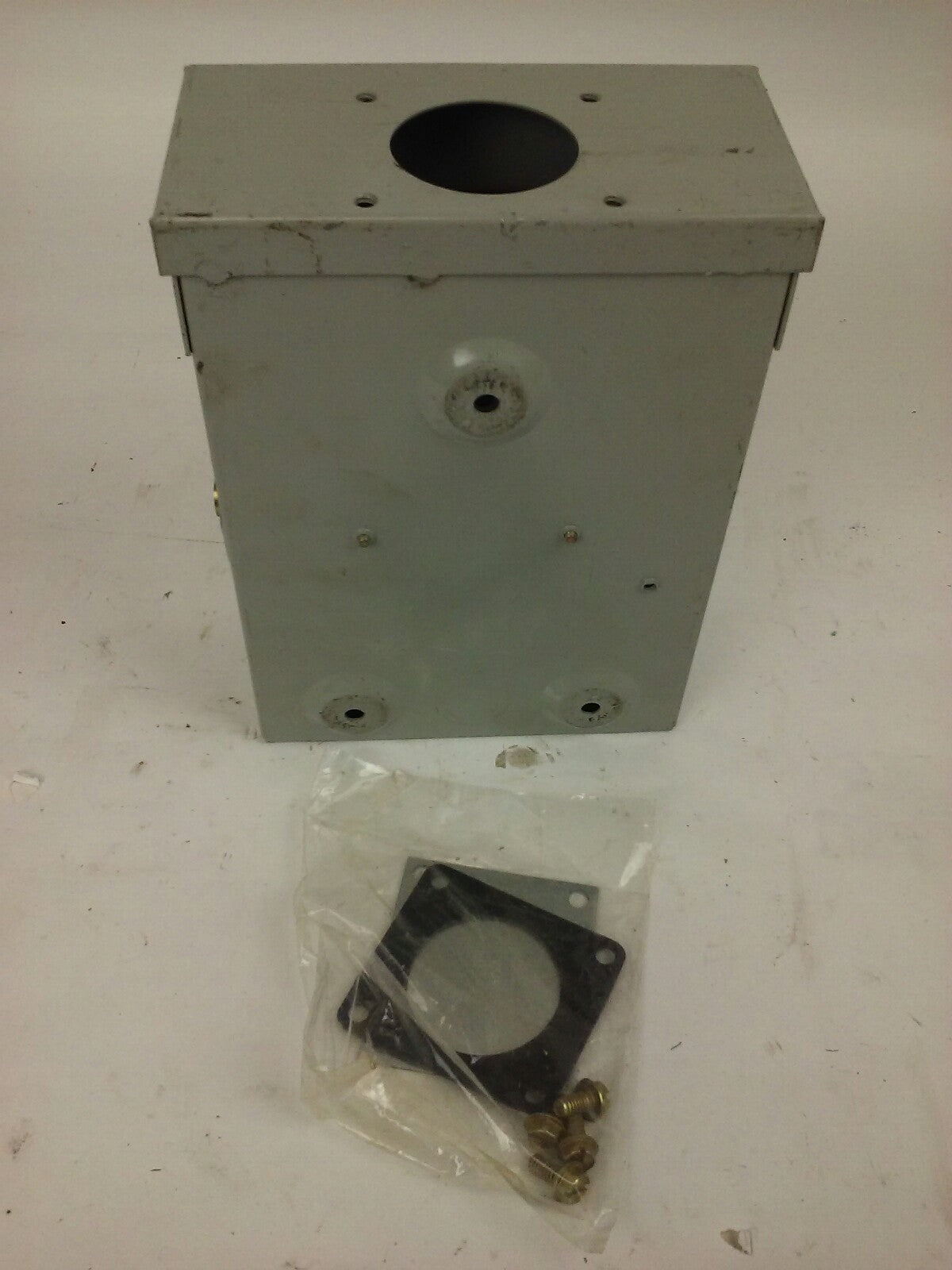 CHALLENGER RGD221SNC, G.D. SAFETY SWITCH, 30A, 240V, TYPE 3R RAINPROOF ENCLOSURE