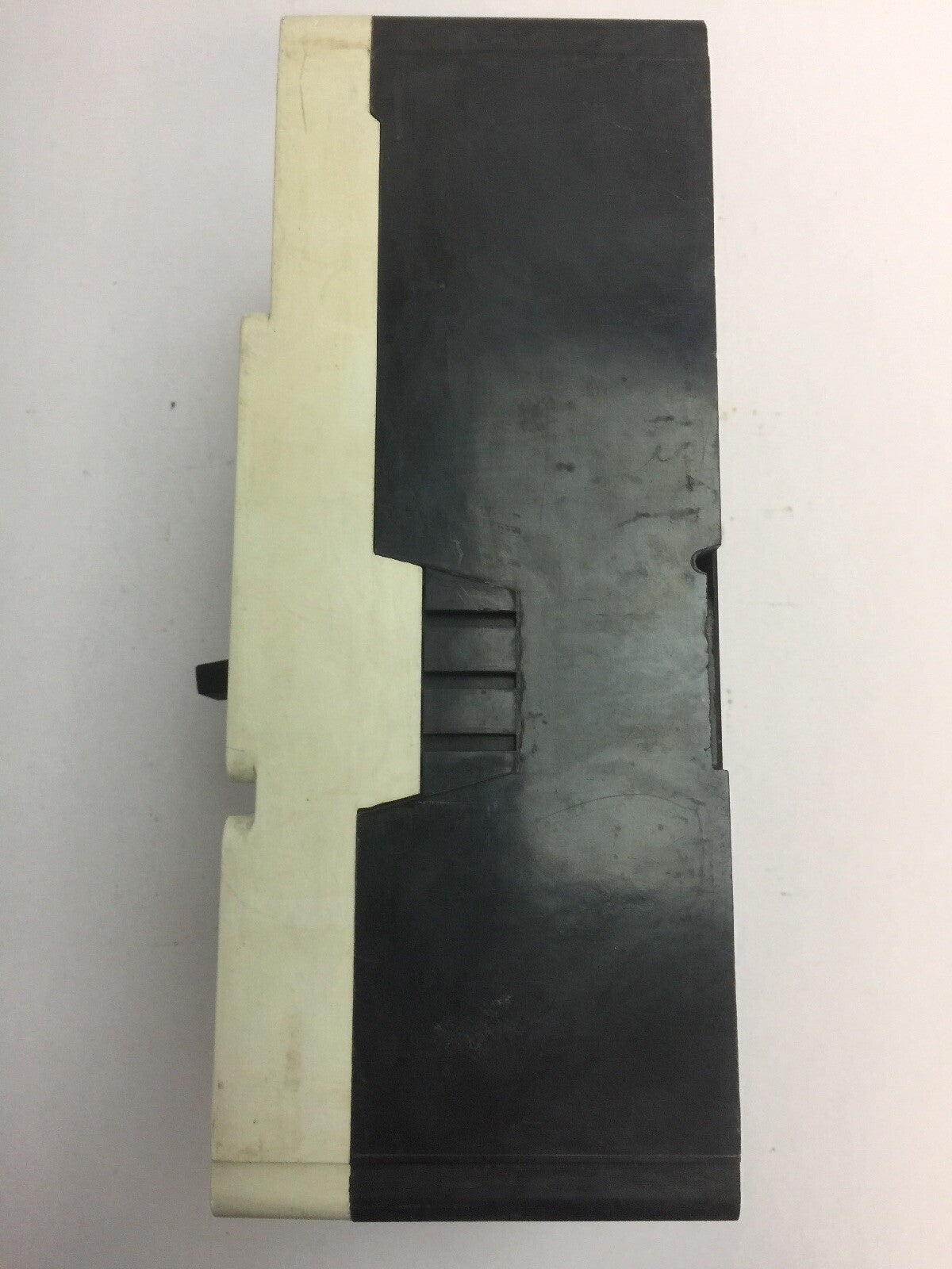 CUTLER HAMMER HM2P400X5WS10 MOTOR CIRCUIT PROTECTOR 400A 600VAC 250VDC 2 POLE