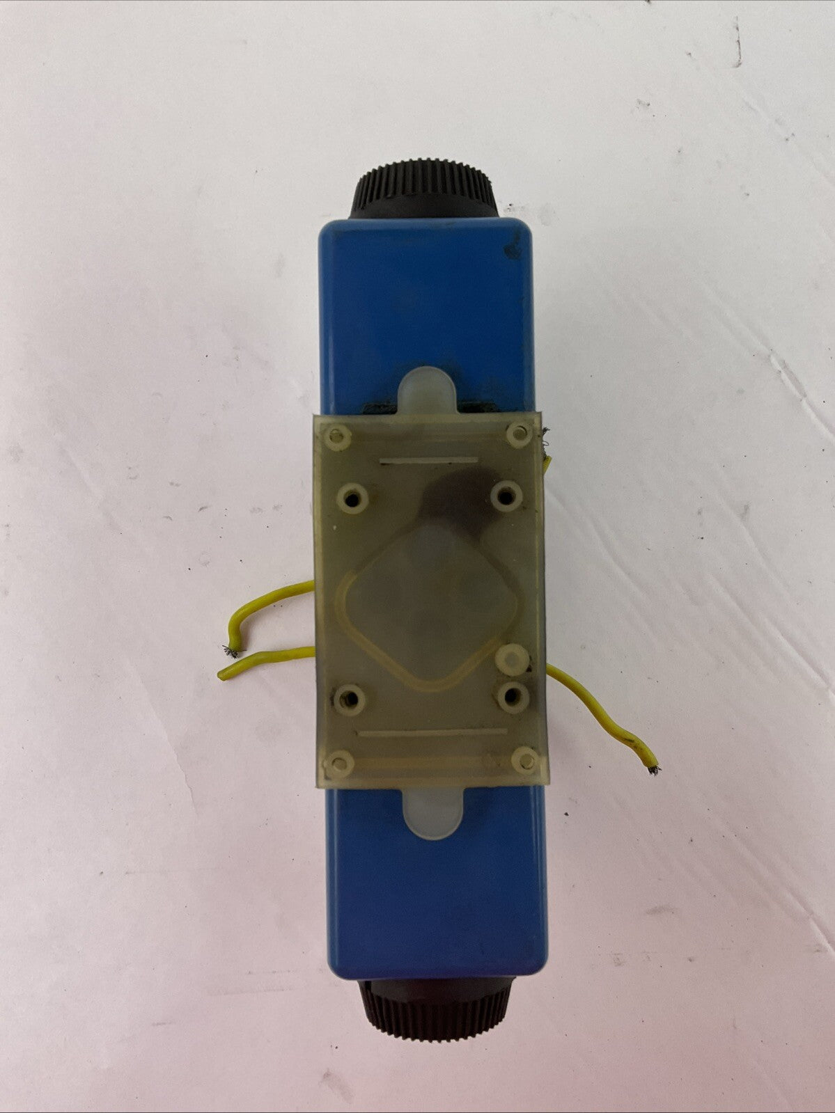 VICKERS DG4V 3S 6C M FW B5 60 SOLENOID OPERATED DIRECTIONAL VALVE 110VAC