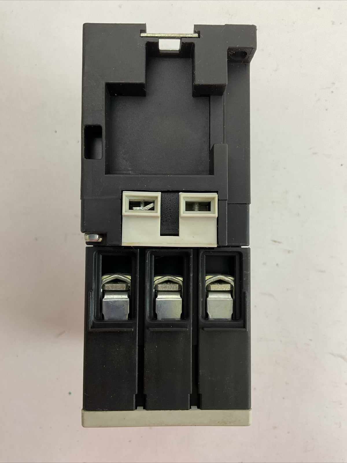 SIEMENS 3RT1034-1BB44 CONTACTOR 45A 600VAC 3PH 30HP COIL 24VDC