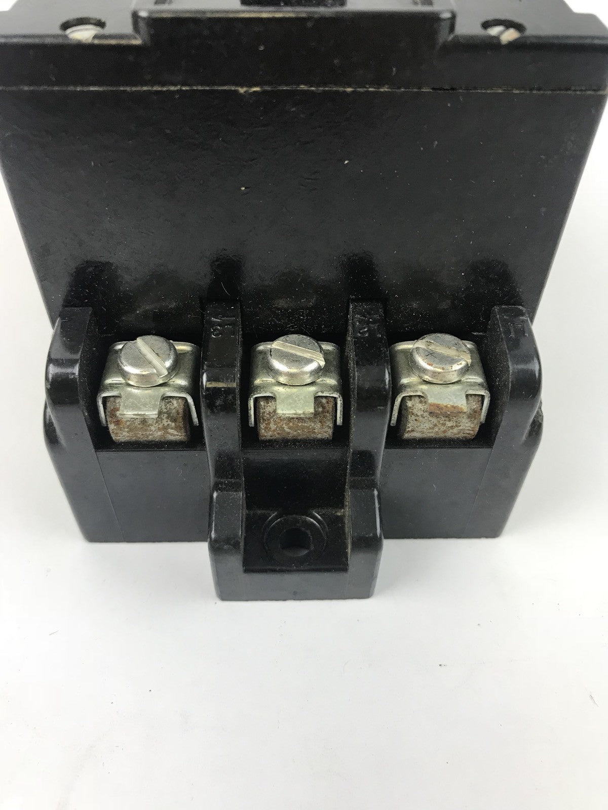 GE CR1062R9B MANUAL STARTER NEMA SIZE M-0 TOGGLE OPERATED 3 POLE 3 OLS