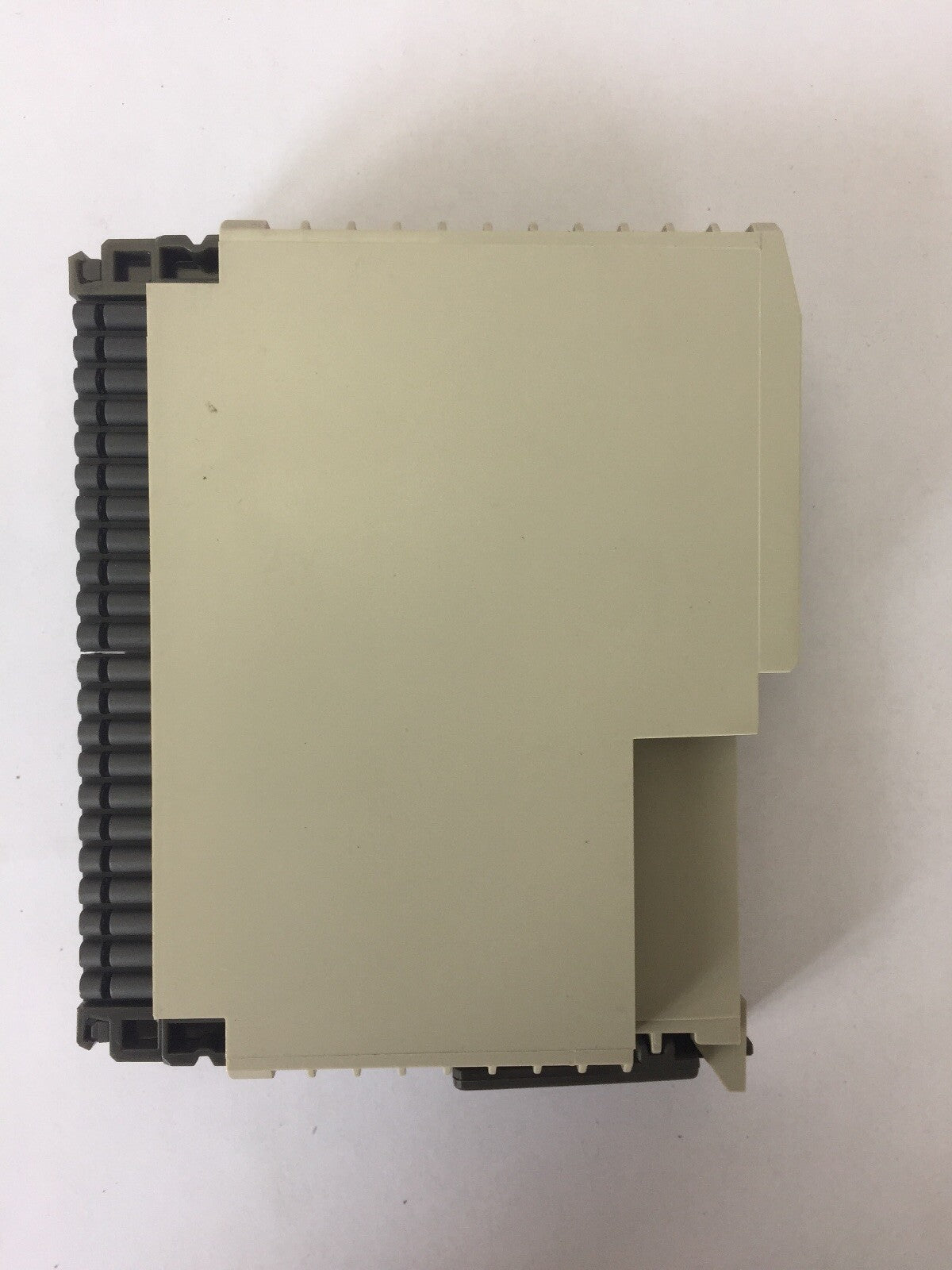 AEG MODICON DEP217/AS-BDEP-217 INPUT MODULE DISCRETE INPUT, TRUELOW 16 X 24 VDC