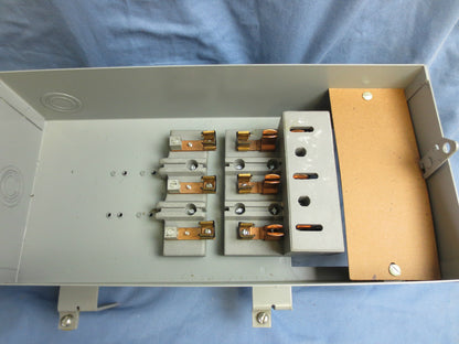 FEDERAL PACIFIC FPE CFP332 FUSIBLE BUS PLUG / SWITCH 30A 250VAC 3-POLE 3HP - NEW