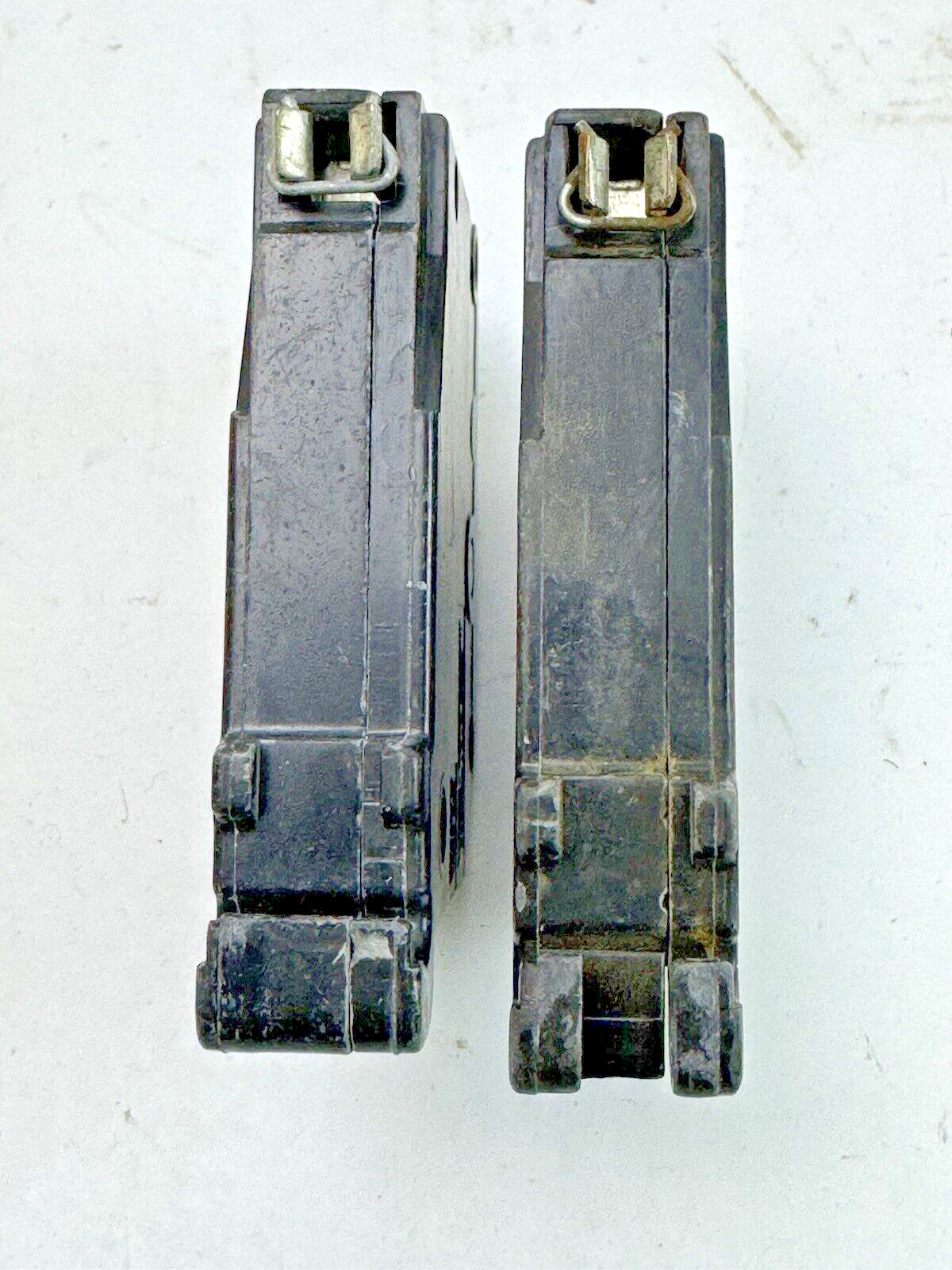 CUTLER-HAMMER **LOT OF 2** - CH120SWD - CIRCUIT BREAKERS - 1 POLE, 20 A, 240 VAC