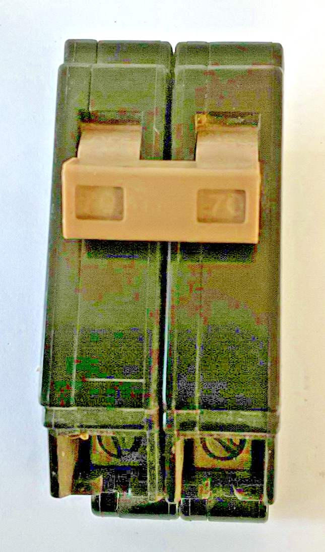 CULTER HAMMER CH270 CIRCUIT BREAKER 120/240VAC 2POLE MISSING SCREWS***LOTOF3***