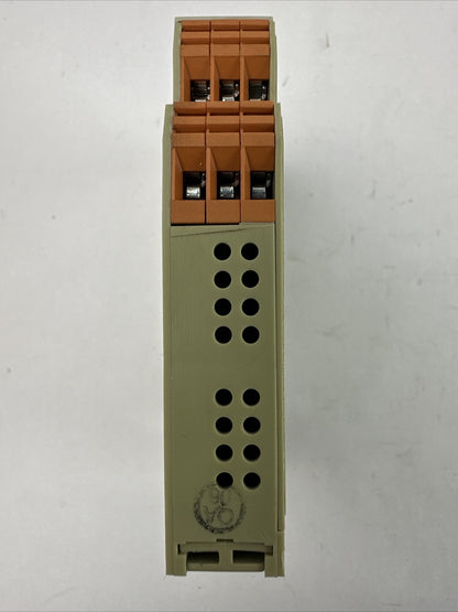 ACTION INSTRUMENT ULTRA SLIMPAK G448-0002 18-30VDC SIGNAL TRANSDUCER