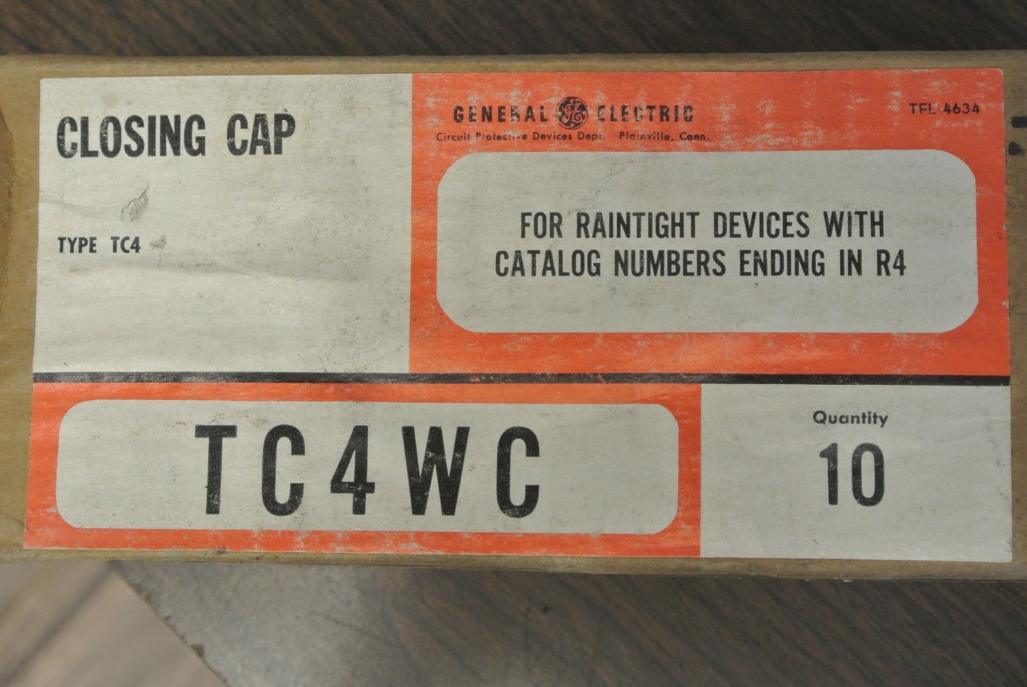 GENERAL ELECTRIC TC4WC CLOSING CAP / for RAINTIGHT DEVICES / NEW SURPLUS BOX/10
