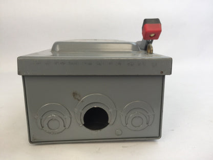 SQUARE D H321 FUSIBLE SAFETY SWITCH SER E2 30A 240VAC 7.5HP 3PH TYPE 1 ENCLOSURE