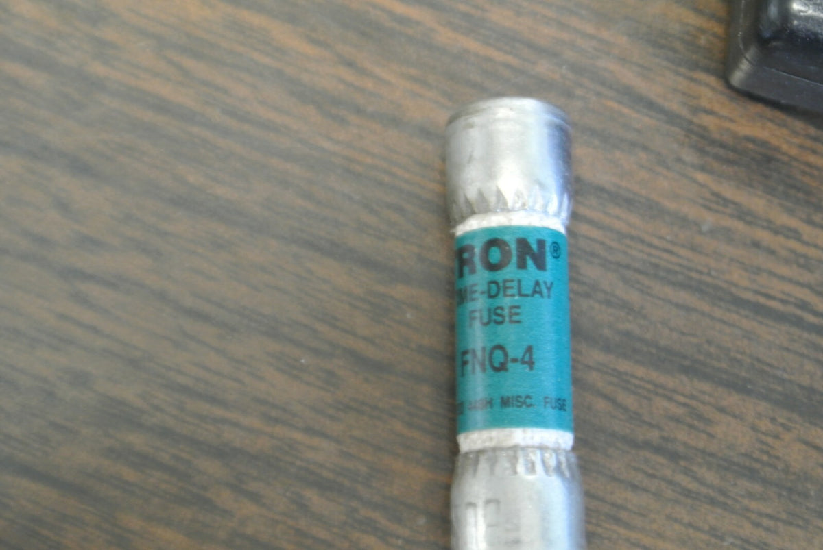 LOT of 3 / BUSS FNQ-4 TIME-DELAY FUSE 4A / 500V / NEW SURPLUS