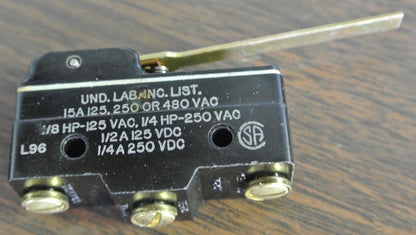 MICROSWITCH BZ-2RW55-A2 - LIMIT SWITCH - 15A @ 125, 250 or 480VAC - LOT of 3 NEW