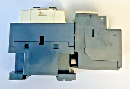 SCHNEIDER ELECTRIC LC1 D09 W/ LRD 12 CONTACTOR OVERLOAD RELAY 25A 690V 50/60HZ