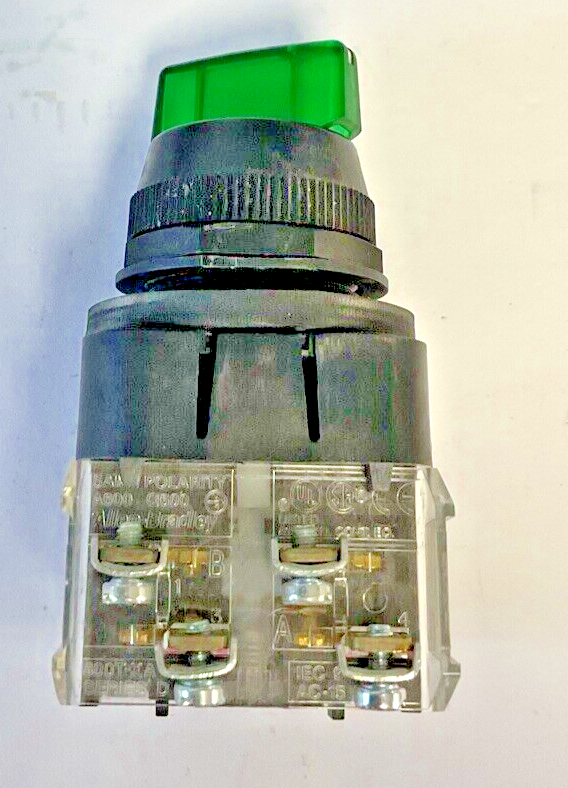 ALLEN BRADLEY 800H-24HRGH2KB6AX SELECTOR SWITCH SER F 24VAC 0.30WATTS
