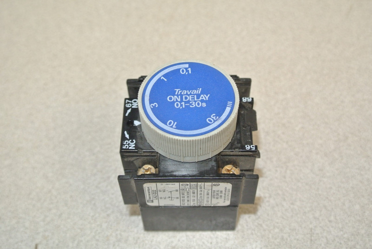 TELEMECANIQUE LA2-D22 - TIME DELAY MODULE / TIMER / ON DELAY / 0.1 to 30 SECONDS