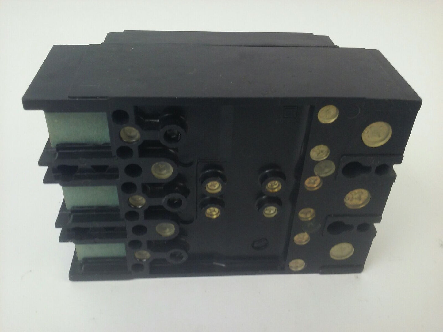 SQUARE D Q2L3225H CIRCUIT BREAKER 3P 225A 240VAC TYPE Q2L