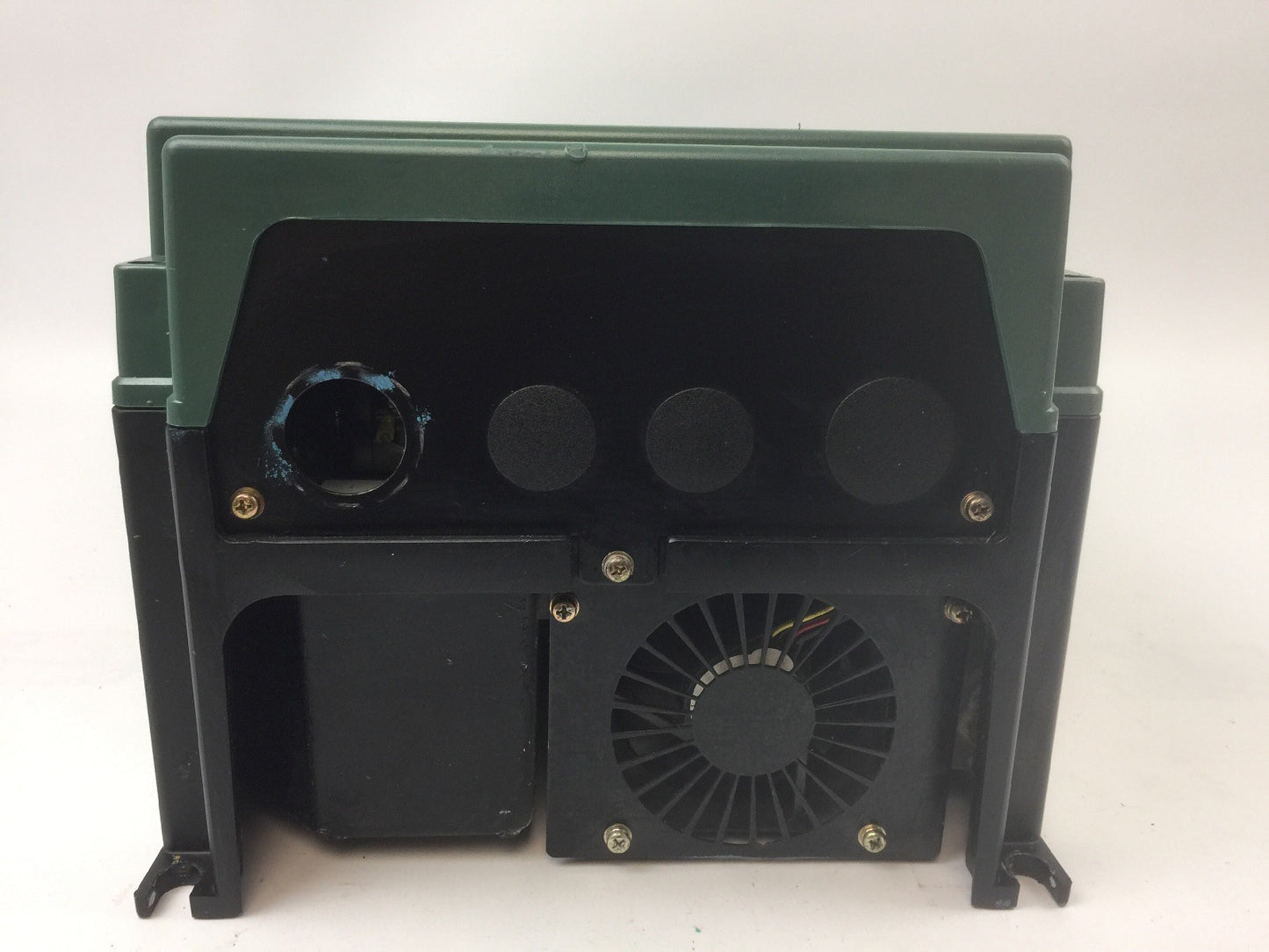 RELIANCE ELECTRIC 2GU41010 A-C V*S DRIVE GP-2000 460 VAC 11.3KVA 10 HP 3 PHASE