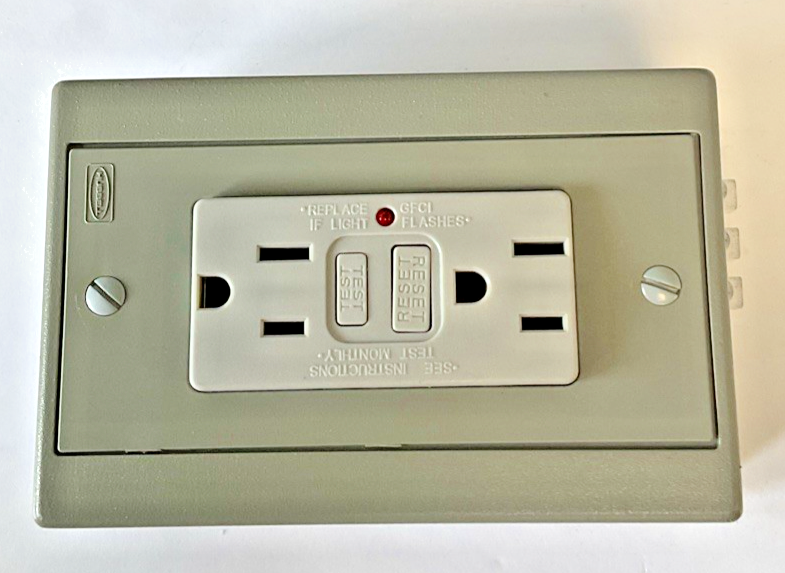 HUBBELL DRUBGFI15 RECEPTACLE 15A 125VAC 60HZ GFI