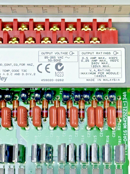 ALLEN-BRADLEY - 1746-OA16 SER. D - SLC 500 OUTPUT MODULE - 1746-0A16