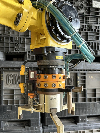FANUC M710iC/70 ROBOT FOUNDRY PRO & R30iB CONTROLLER **ONLY 42 HOURS!!!**