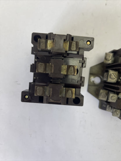 CUTLER HAMMER A10CN0 SIZE 1 STARTER 575V 10HP 27AMP COIL 120V 60CY NO HEATERS