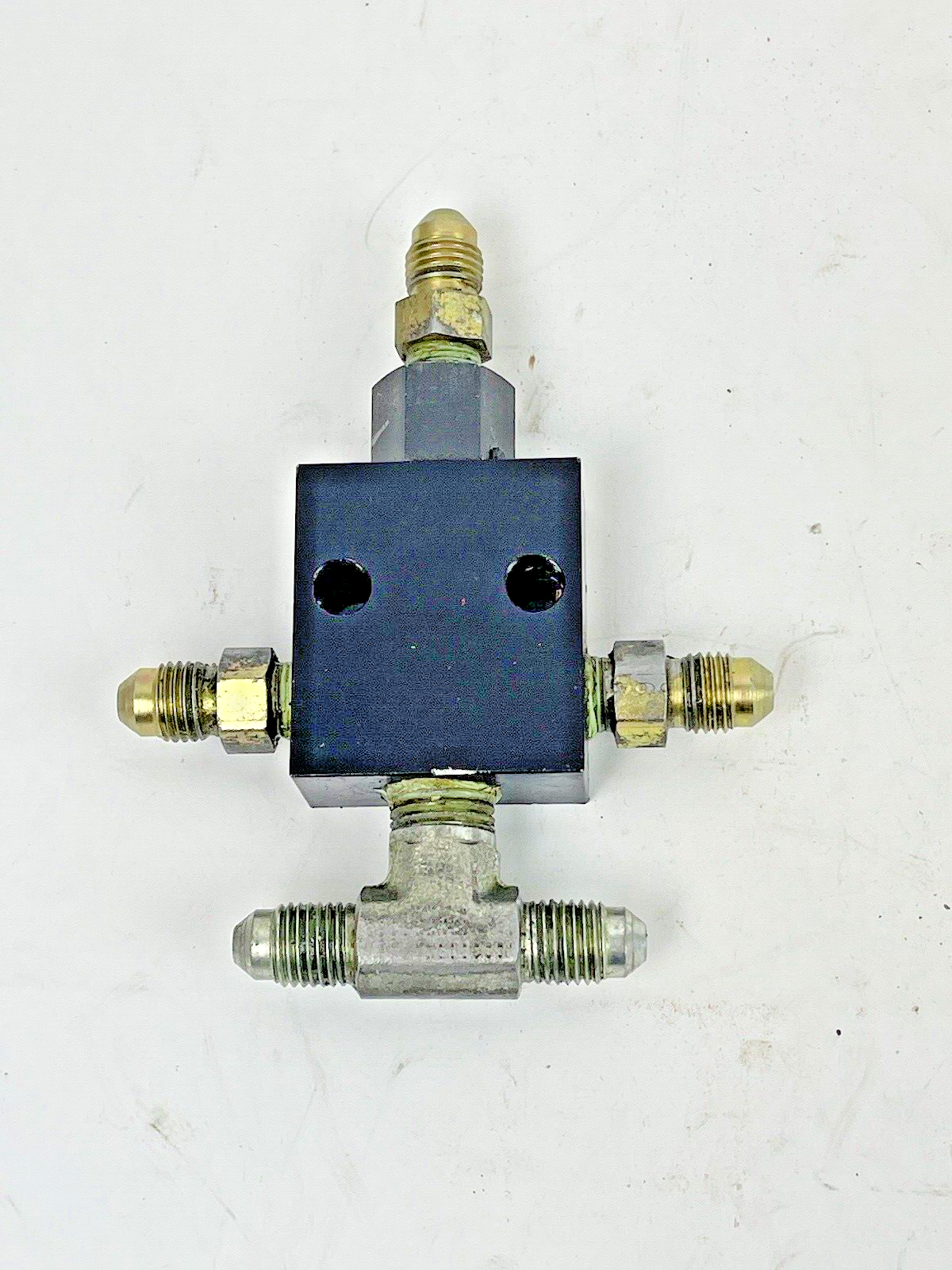 PACESETTER SYSTEMS - MODEL 180 - PILOT OPERATED CHECK VALVE - BRAND NOT STAMPED