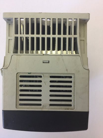 ALLEN BRADLEY 20BD1P4N104 AC DRIVE INPUT 380-480VAC OUTPUT 0-460VAC 3PHASE 2.1A