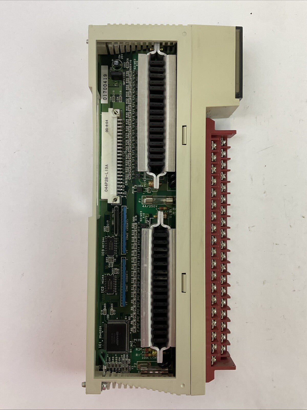 SHARP JW-33S AC OUTPUT MODULE 100-120/200-240VAC 1A/PNT. 4A/COM.