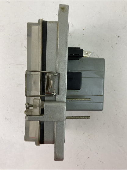 GRACE PORT INTERFACE P-P11R2-M3RF3 USB PANEL INTERFACE CONNECTOR 120VAC 5A