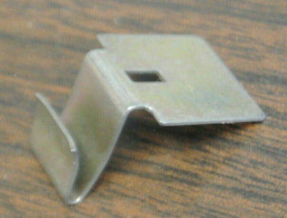 LOT of 24 / SQUARE D 9080 GH11 / SLIP-IN END CLAMP / NEW SURPLUS