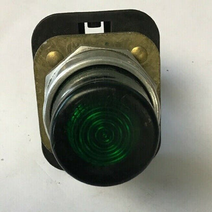 ALLEN BRADLEY 800T-PT16  120V SER. T 50/60HZ PUSH BUTTON/GREEN
