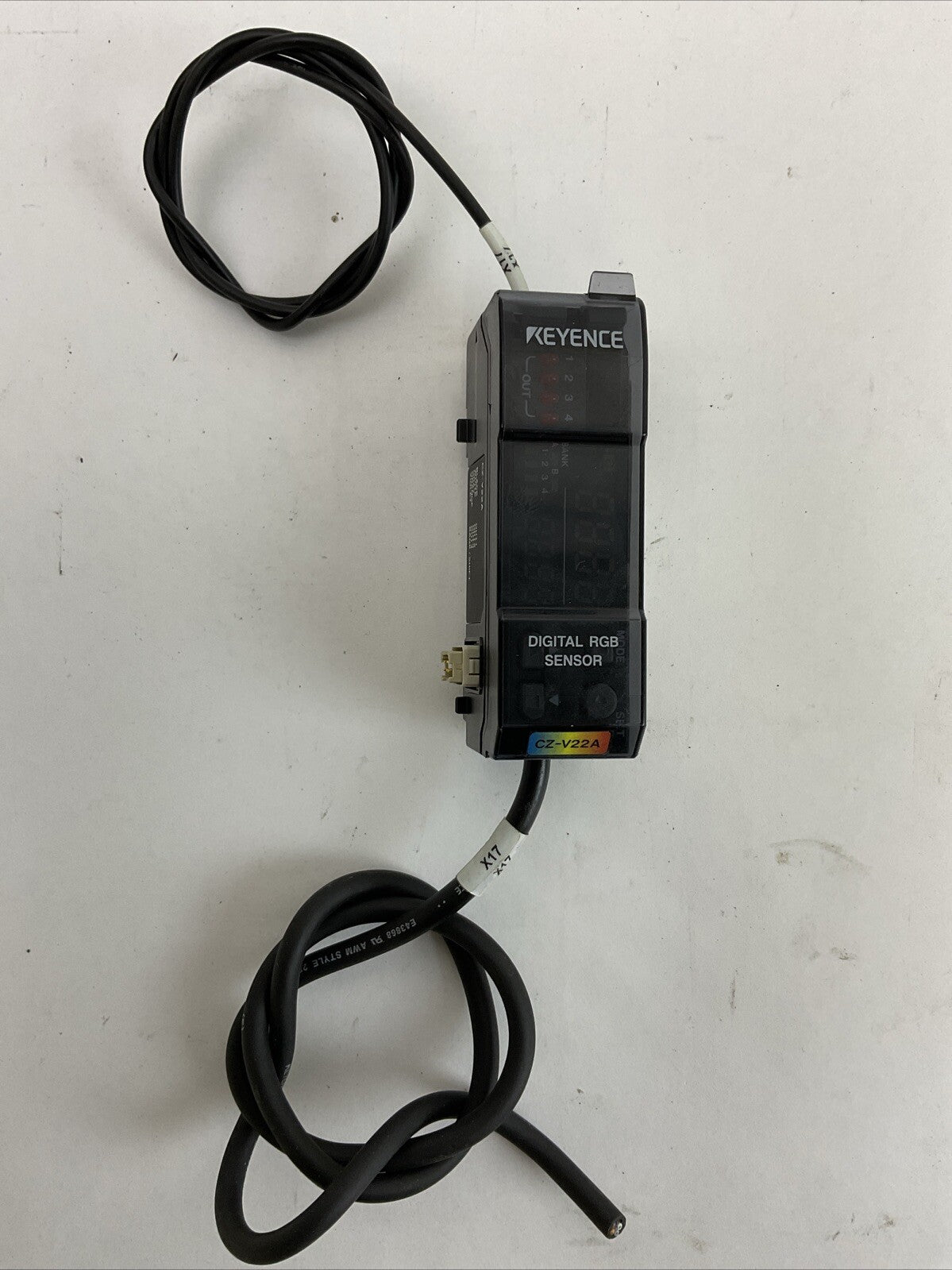 KEYENCE CZ-V22A DIGITAL RGB SENSOR