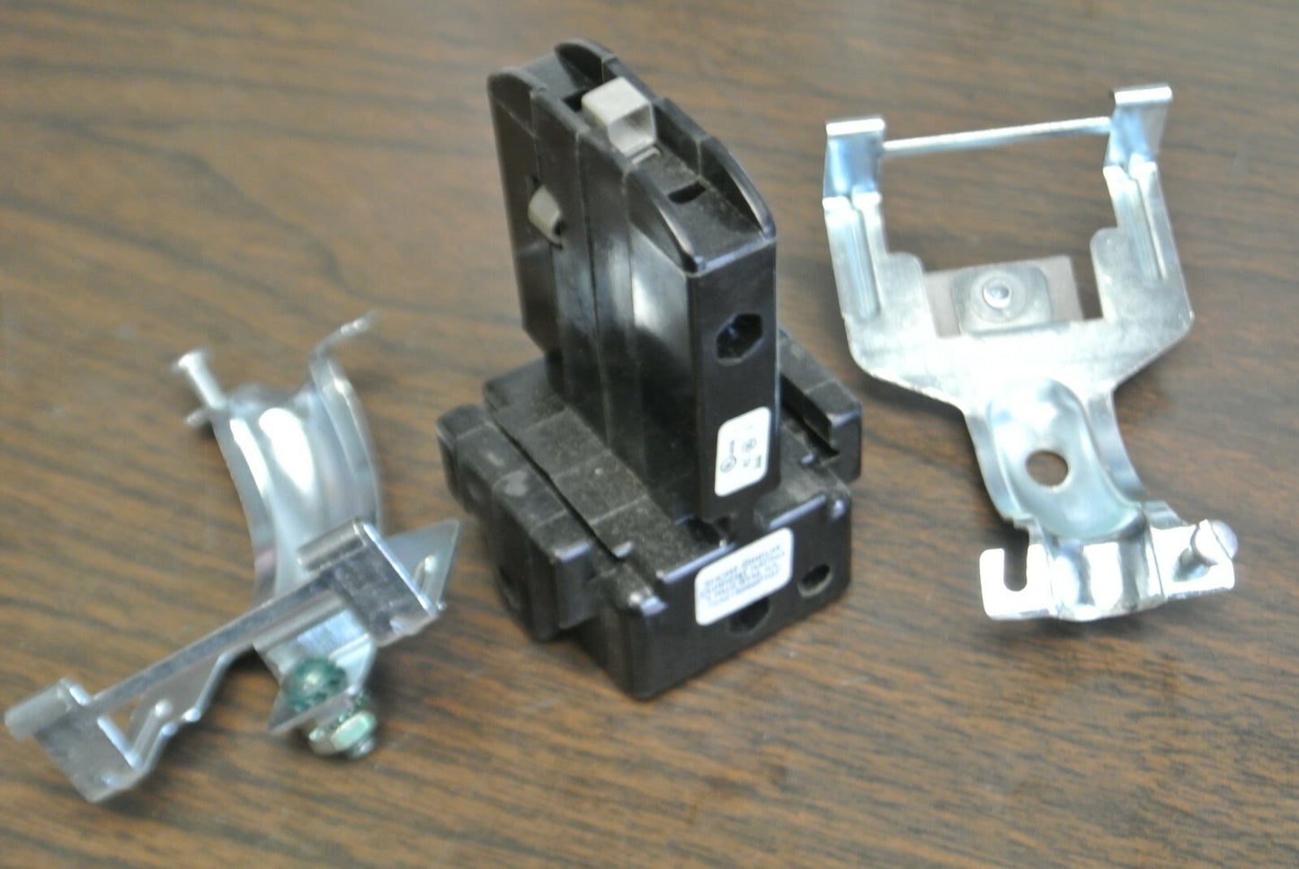 GENERAL ELECTRIC DATRP321 PLUG-IN TERMINAL for BUSWAY / NEW SURPLUS / 20A / 240V