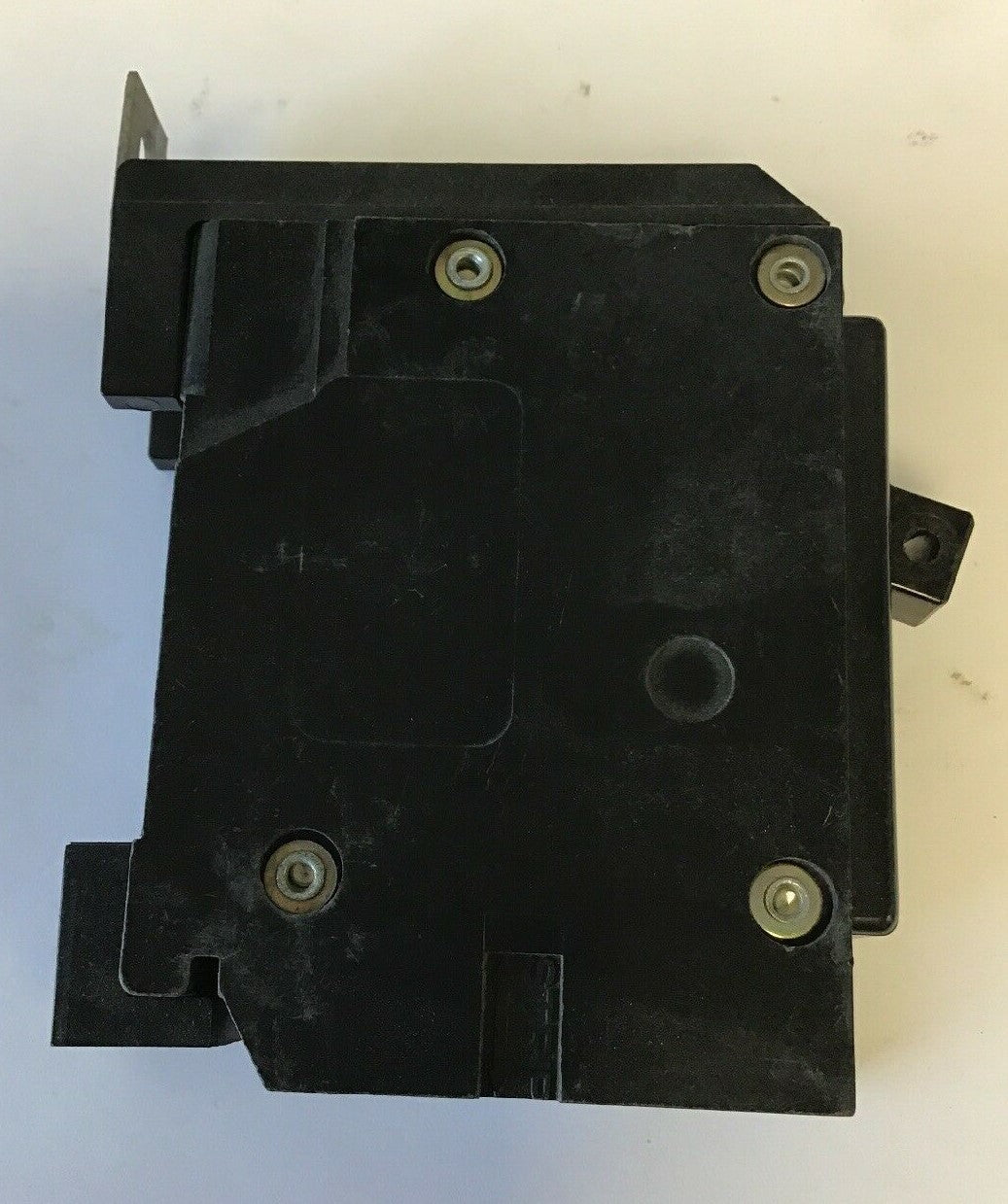 CUTLER HAMMER GHQ1020 20A QUICKLAG CIRCUIT BREAKER 277VAC***LOTOF2***