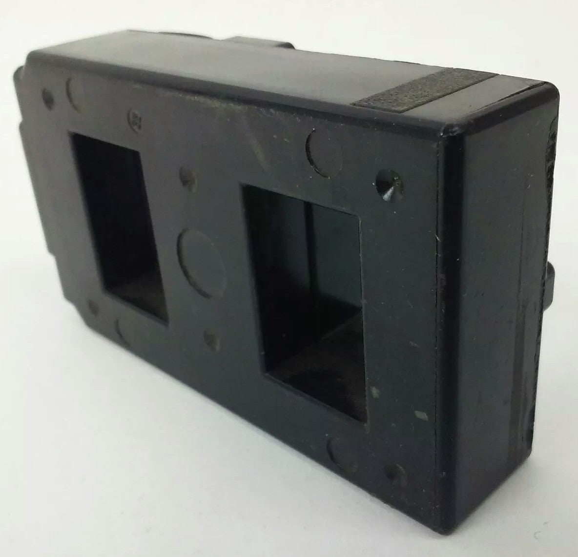 ALLEN BRADLEY 72A27 COIL 24V@ 60HZ, GOOD CONDITION, MINIMAL SIGNS OF WEAR, USED