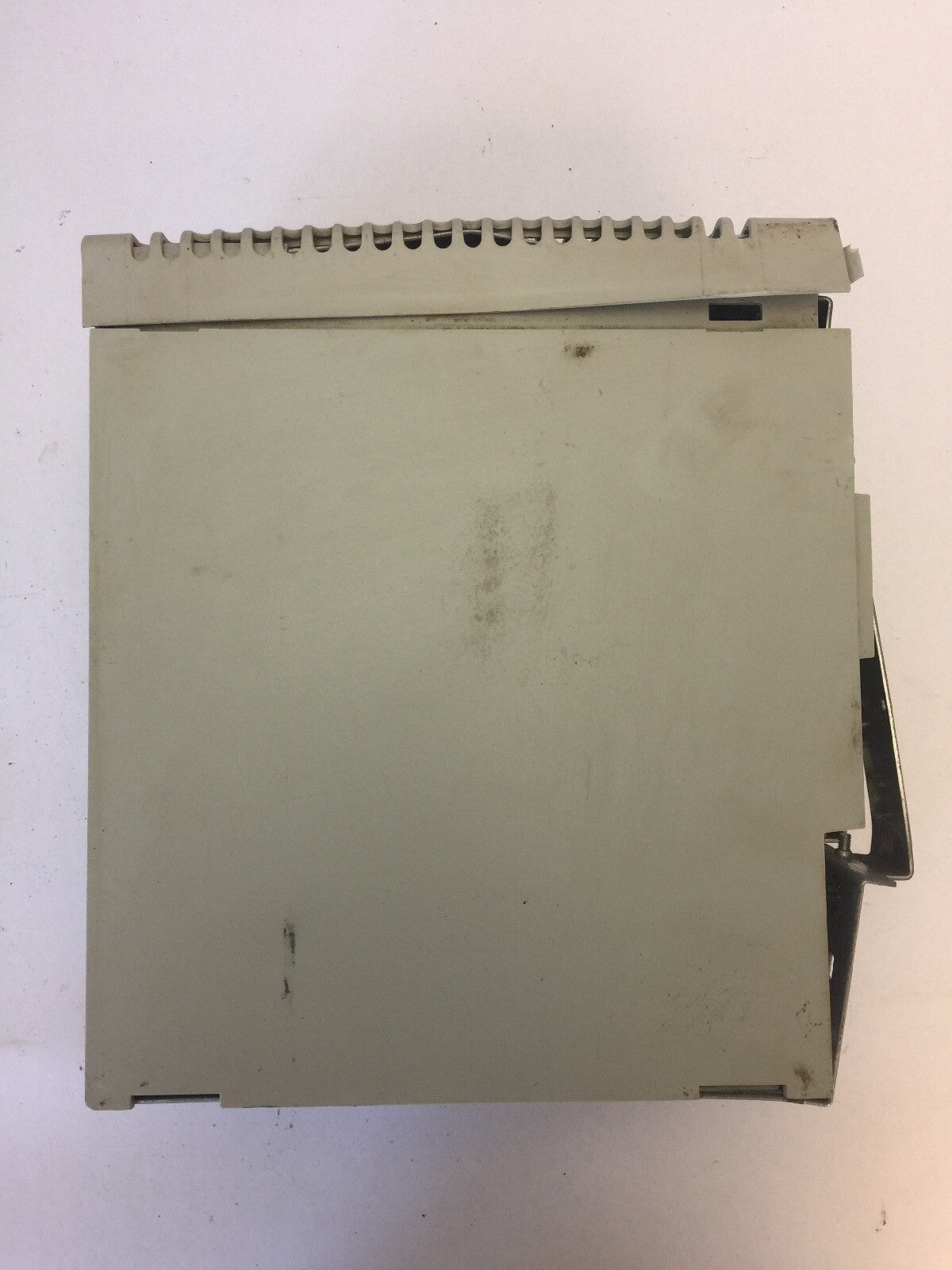 ALLEN BRADLEY 2094-BM05-S SERVO DRIVE SER B MOTOR OUPUT 0-460V rms 3PH 0-800HZ
