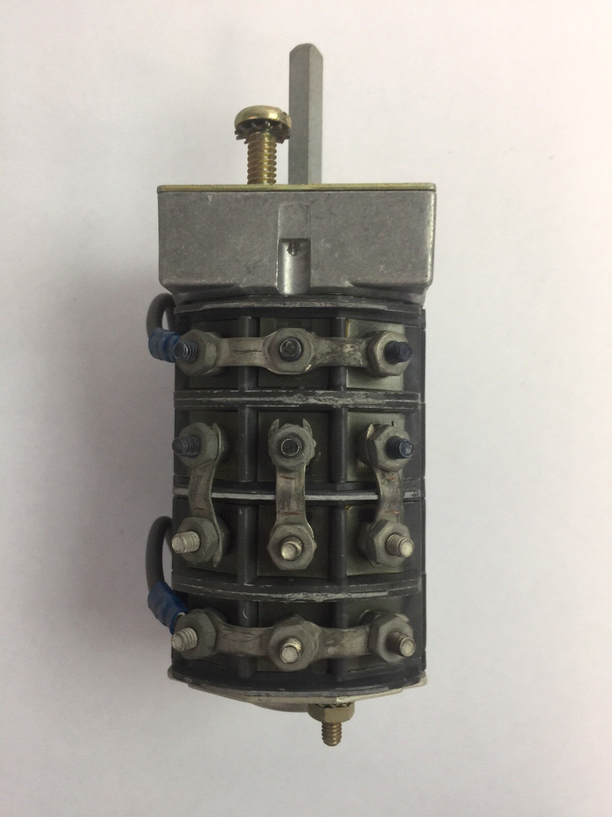 WESTINGHOUSE 658A615G02 TYPE W2 SWITCH 600V 20A ROTARY SWITCH MISSING HANDLE