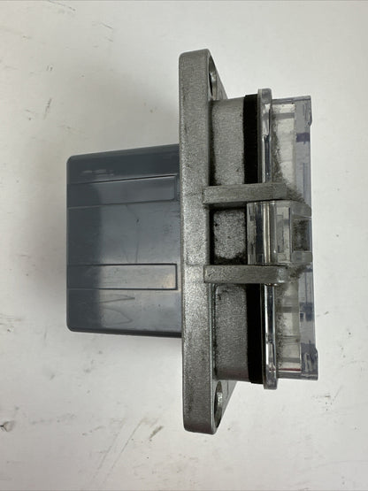 GRACE PORT INTERFACE P-R2-K3RF5-U403 GFCI INSIDE OUTLET 120VAC 5A
