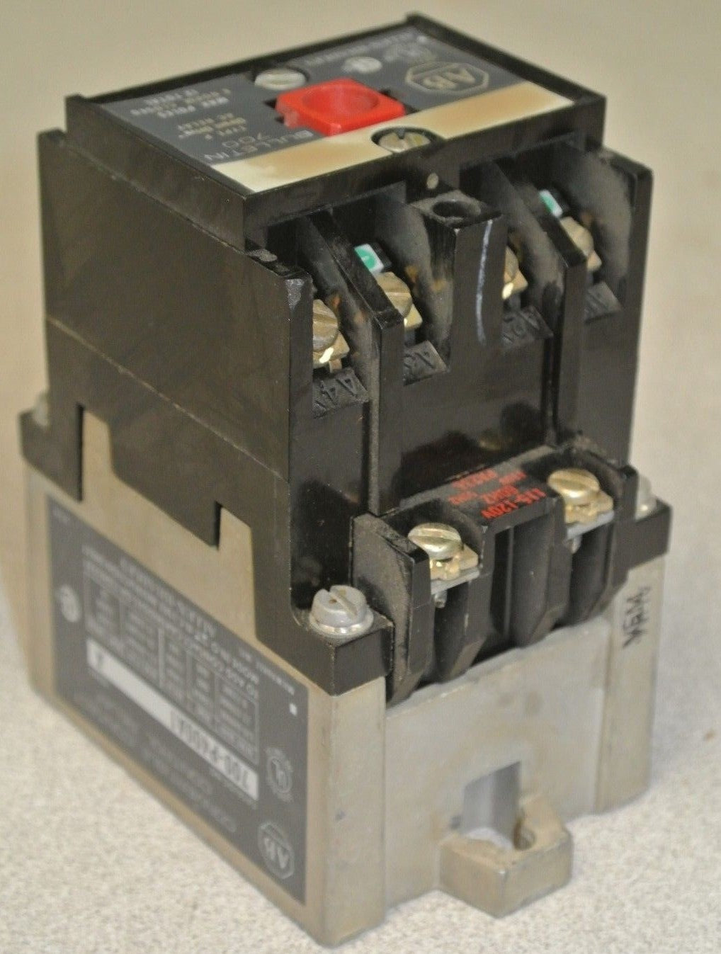 ALLEN-BRADLEY 700-P400A1 Ser. A - AC CONVERTIBLE CONTACT CONTROL RELAY /