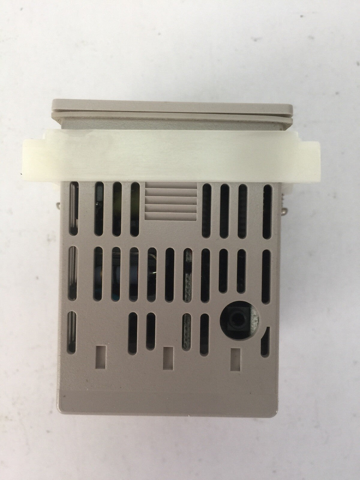 AZBIL C15TV0RA0300 TEMPERATURE CONTROLLER SDC15