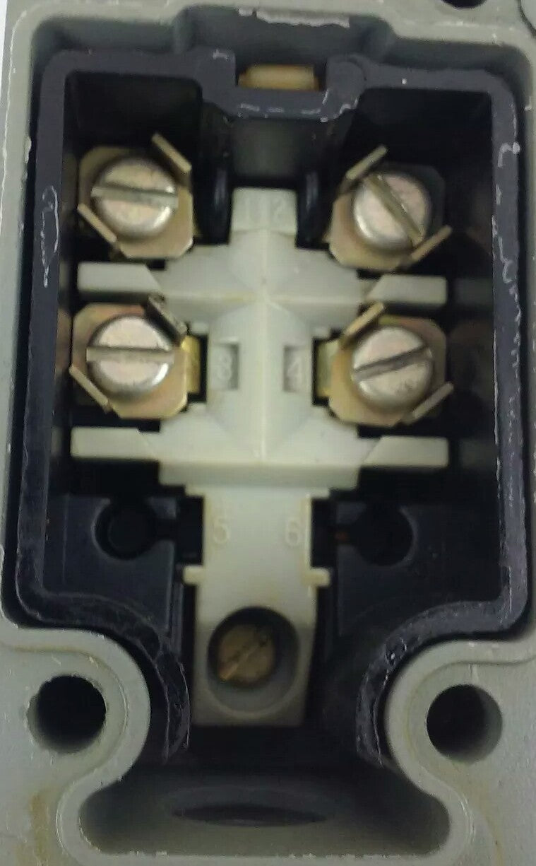 GE, CR115G119, LIMIT SWITCH, 600V MAX, NEW, GENERAL ELECTRIC, CR115G, NEW