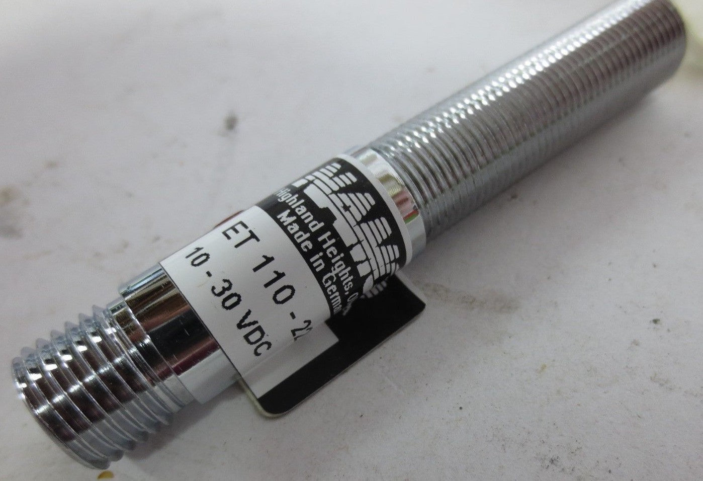 NAMCO CONTROLS ET110-22120 TUBULAR PROXIMITY SENSOR - N.O. - NPN - NEW SURPLUS