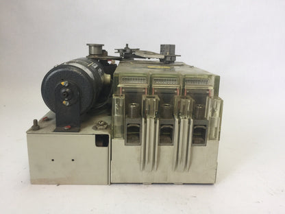 KLOCKNER MOELLER NZM9-250 CIRCUIT BREAKER 600VAC 250A SHUNT TRIP 120V 60HZ M9
