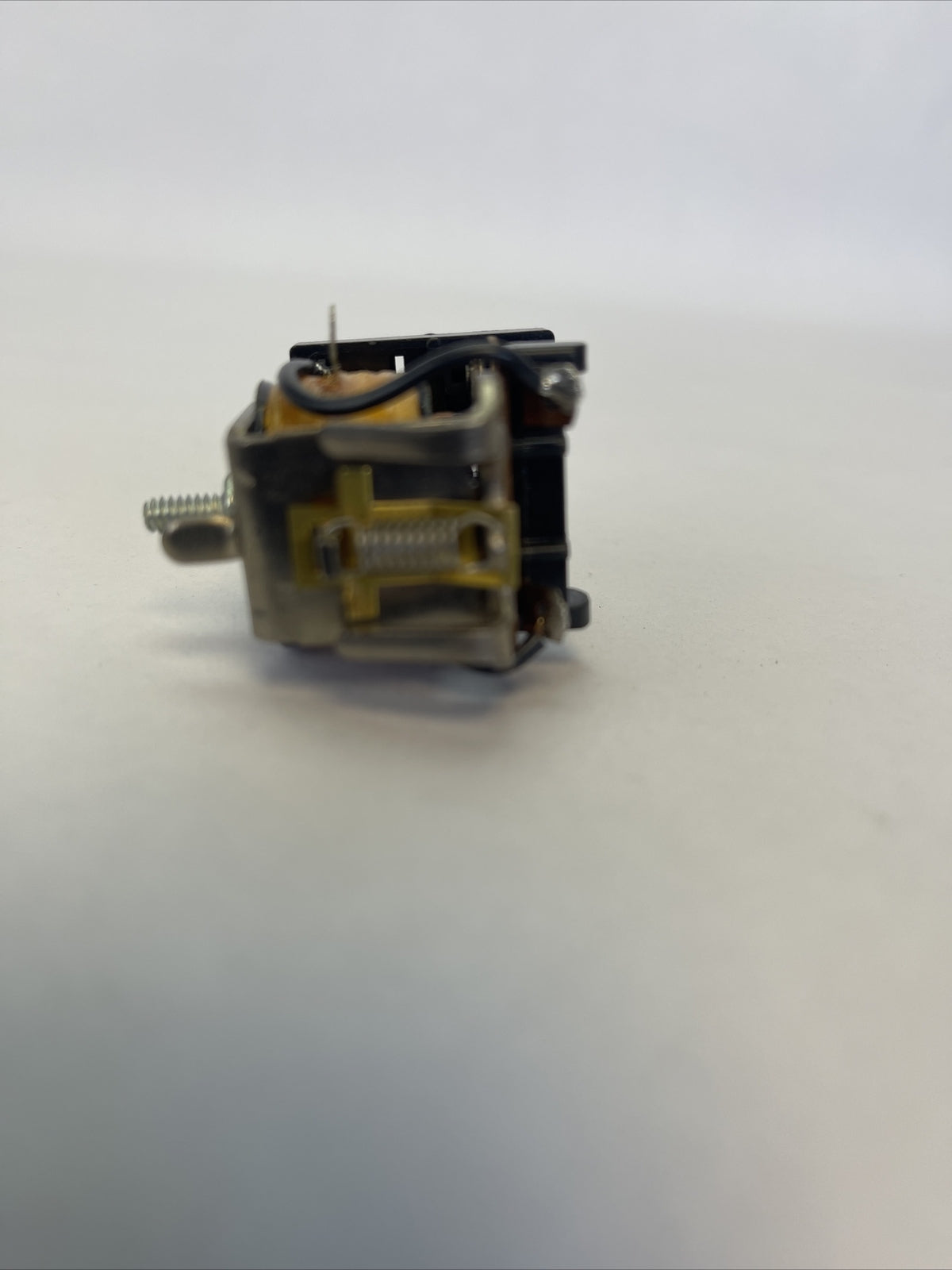 AMF POTTER & BRUMFIELD KA11AY-6V RELAY 6V 50/60HZ