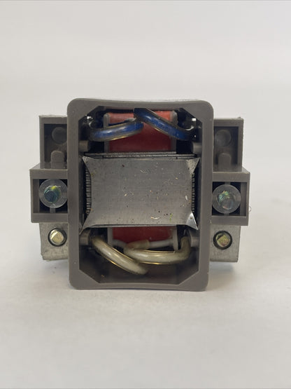 IDEC T2 TRANSFORMER POWER SUPPLY INPUT 240V 50-60HZ NO LOAD 7.5V OUTPUT 1VA