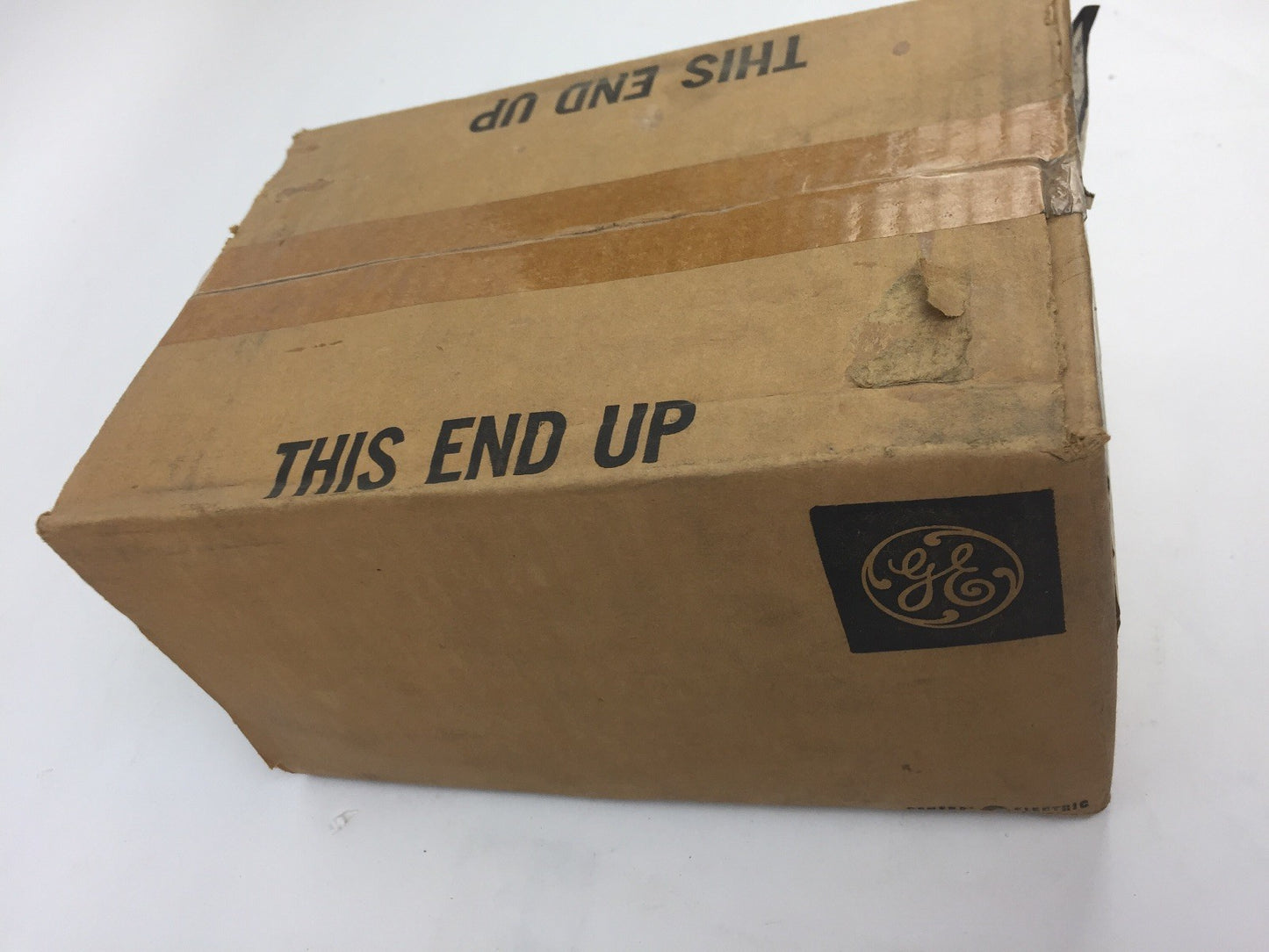 GE TH3221RH HEAVY DUTY SWITCH NEMA 3R OUTDOOR 120/240 VOLT 240 AC 30 AMP 3SN POL