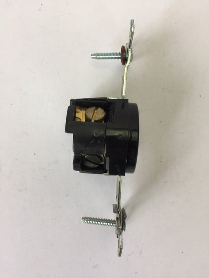 HUBBELL HBL4710 TWIST-LOCK SINGLE RECEPTACLE 15A 125V 2 POLE